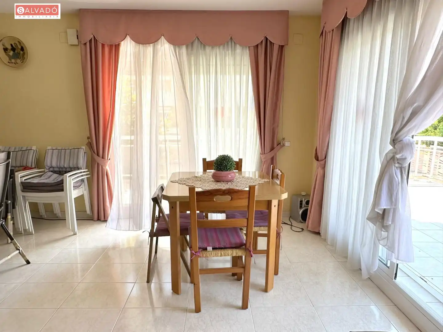 Comedor de Planta baja en venta en Calafell con Terraza, Trastero y Amueblado