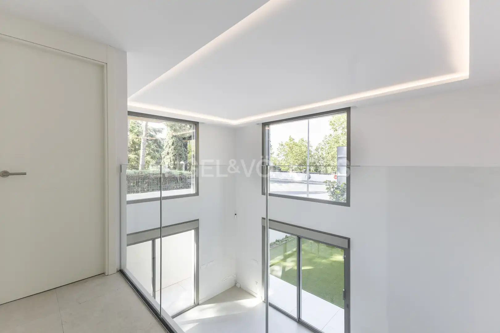 Dúplex en venta en Madrid con Calefacción, Terraza y Trastero