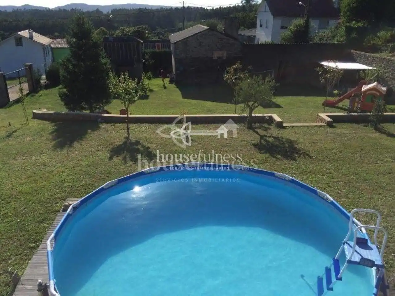 Casa con piscina en venta en Sedes - Pedroso - Doso