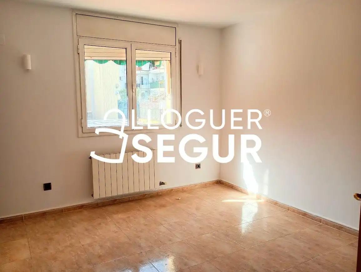 Habitación de Piso de alquiler en Cornellà de Llobregat con Calefacción