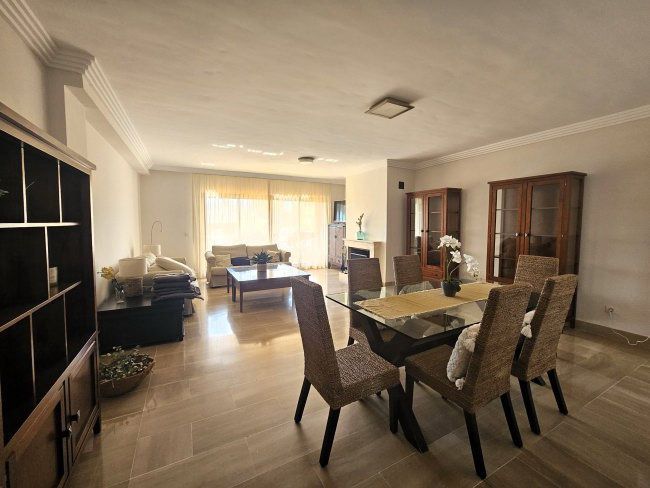Living room of Apartment for sale in Sotogrande  with Air Conditioner, Heating and Terrace