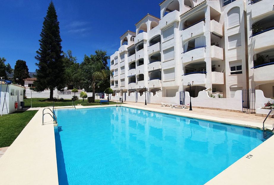 Swimming pool of Flat for sale in Benalmádena  with Furnished, Oven and Washing machine