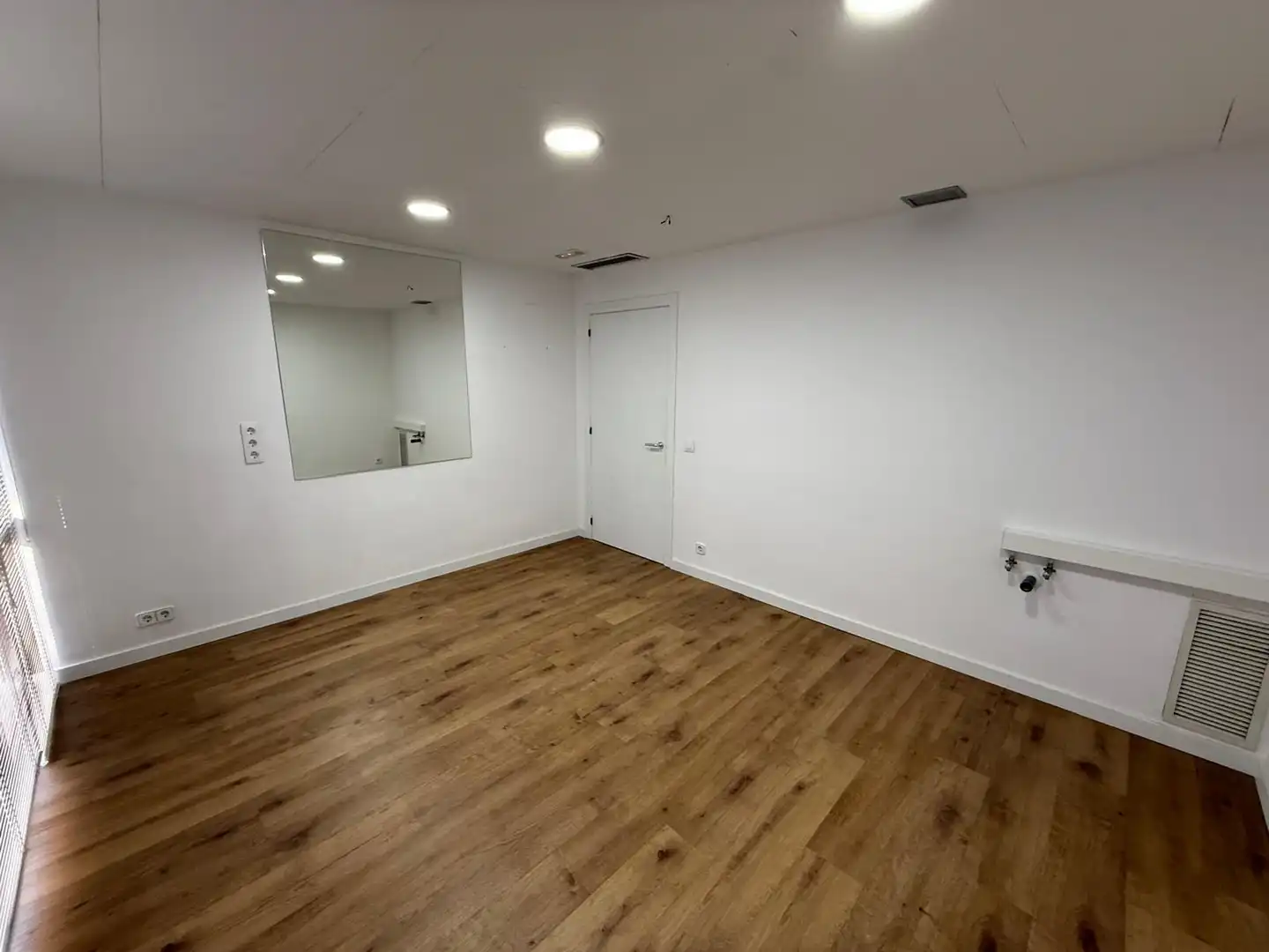Office for rent in Girona