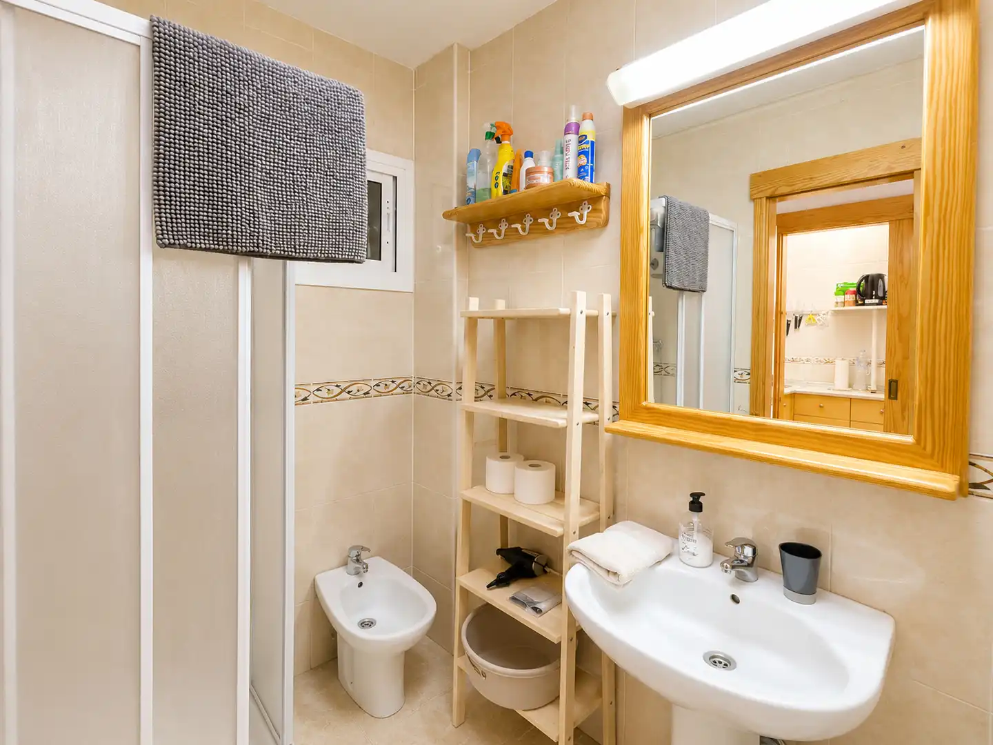 Baño de Estudio en venta en Benalmádena con Aire acondicionado, Terraza y Amueblado