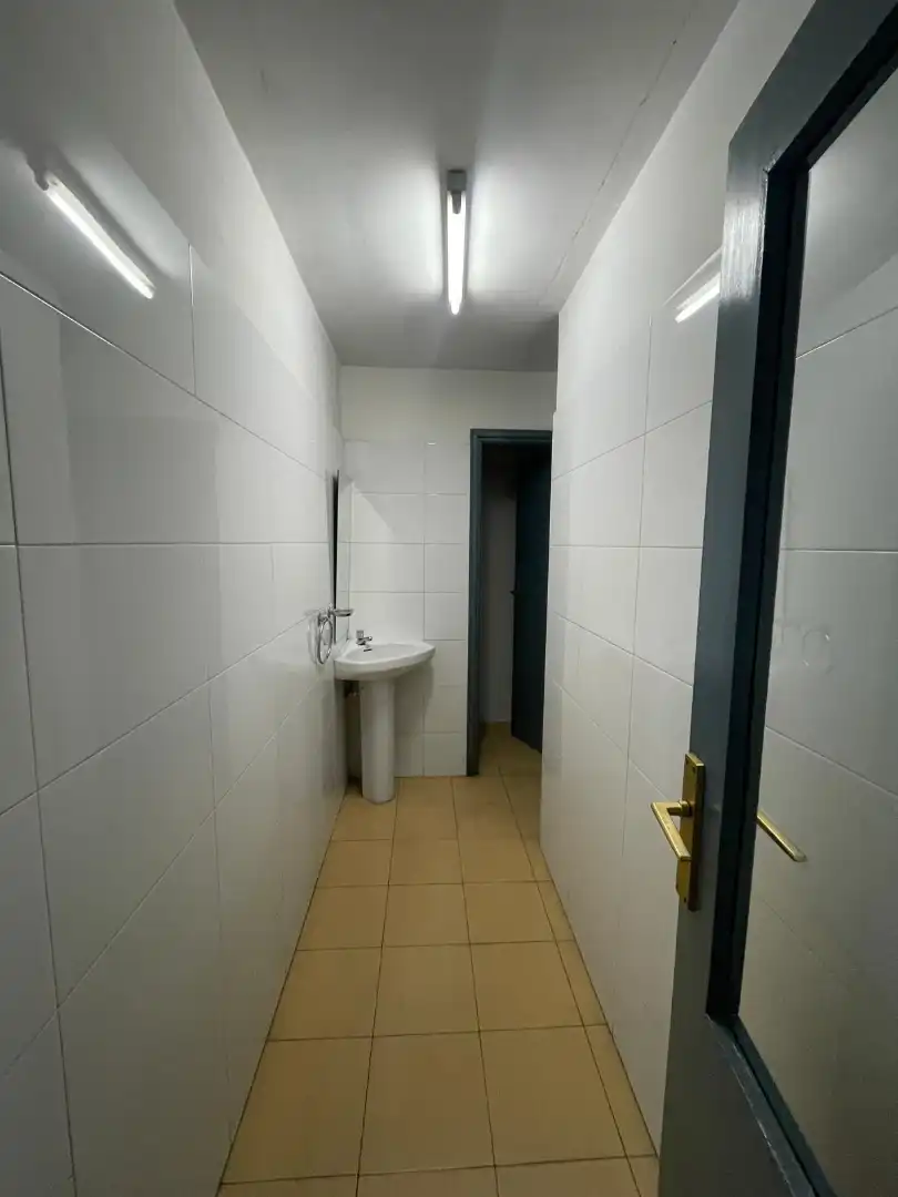 Bathroom of Garage for sale in Valladolid