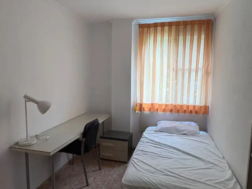 Wohnung zur Miete in Carrer Pintor José Mongrell, 7, L'Illa Perduda