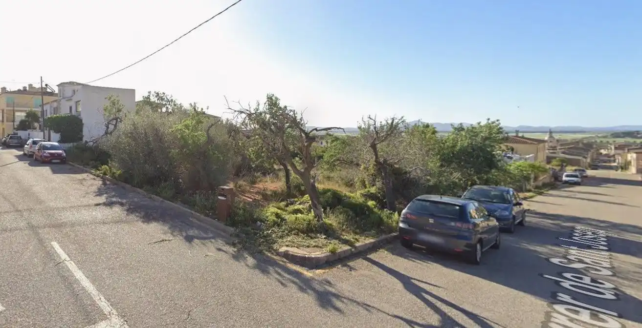 Terreny residencial en venda a Carrer de Sant Josep 100