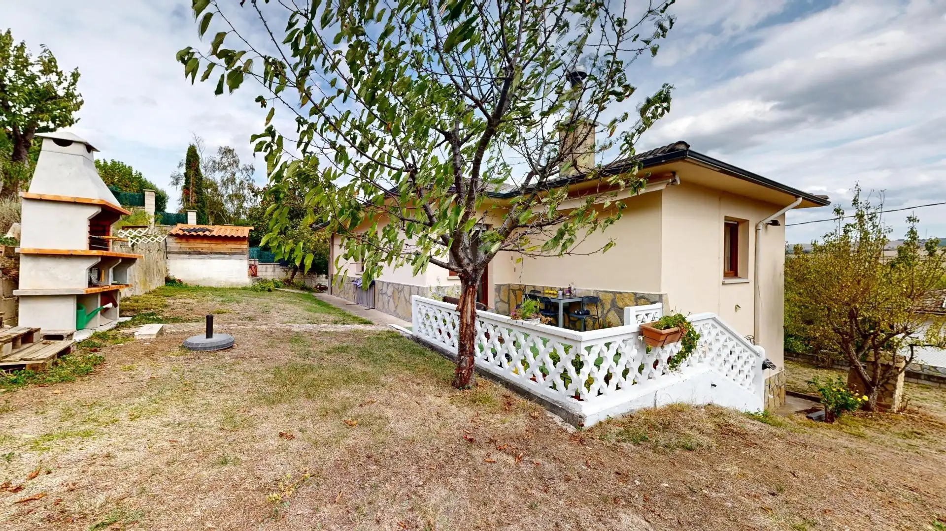 Chalet con piscina en venta en Calle Mirador de Entrambasaguas, imagen 3