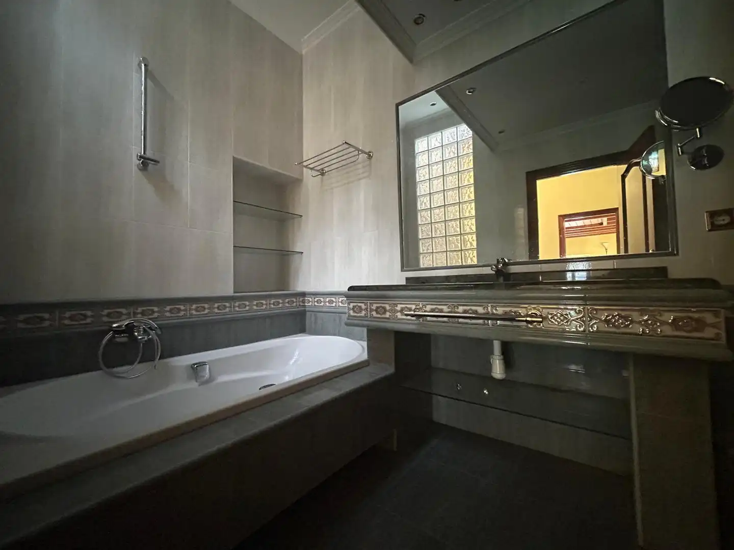 Baño de Piso en venta en Aretxabaleta, Gipuzkoa