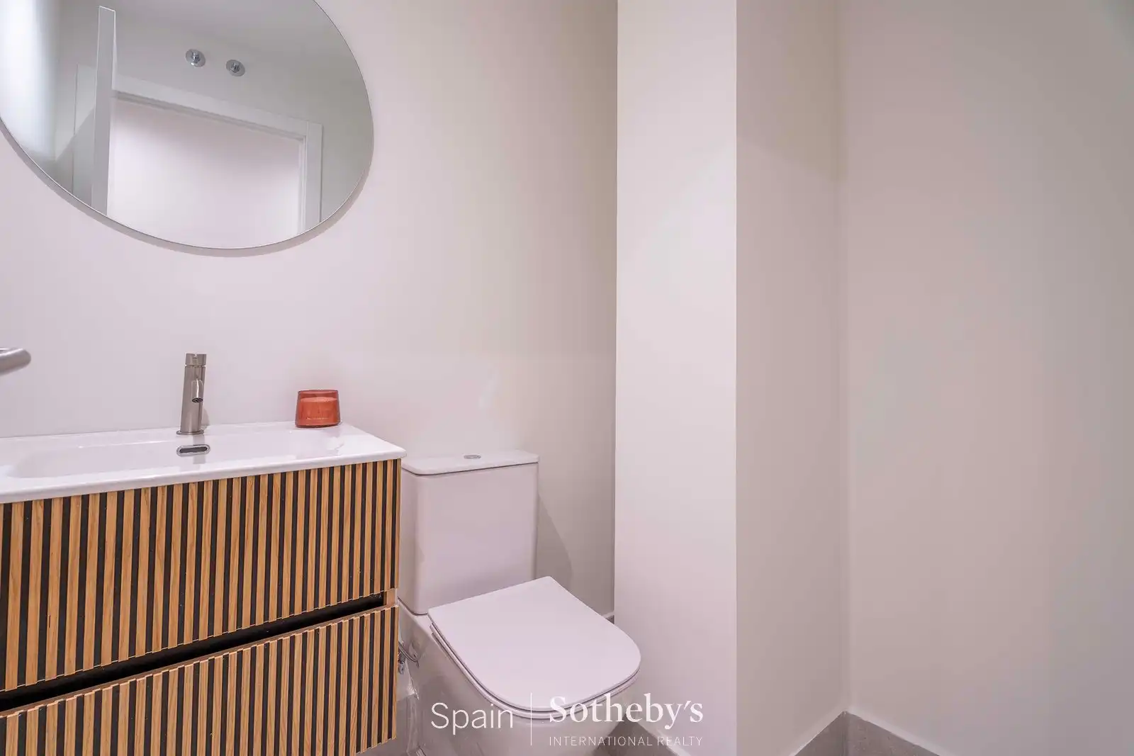 Apartamento con ascensor en venta en Calle de Ventura Rodríguez, imagen 13