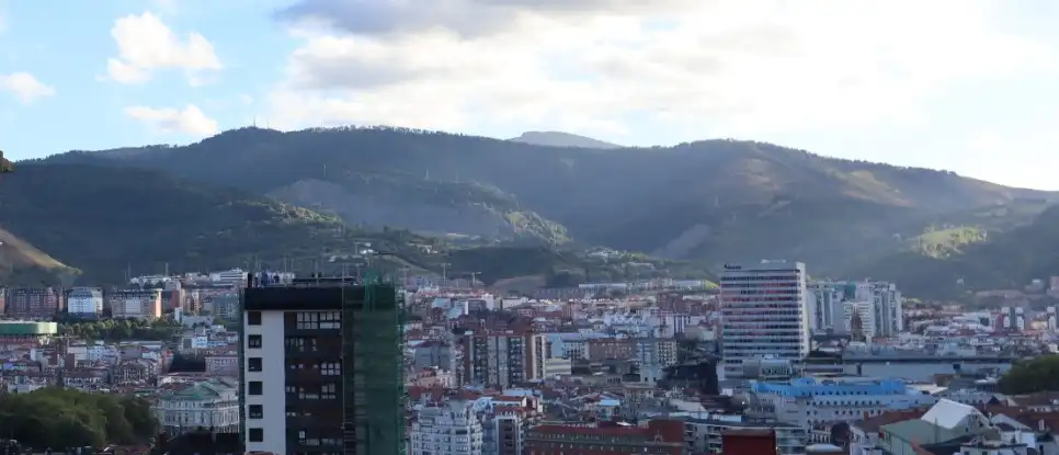Piso con ascensor en venta en Uribarri C Zeharkalea