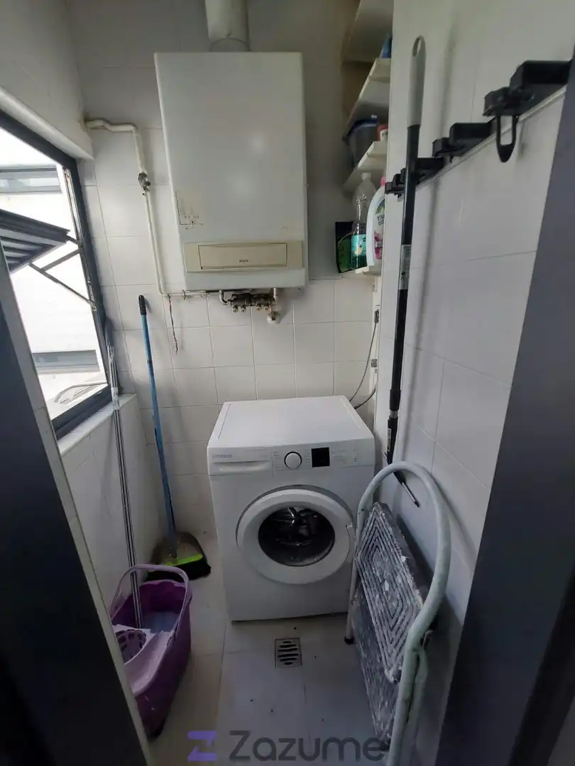 Baño de Piso de alquiler en Pontevedra Capital  con Calefacción, Trastero y Amueblado