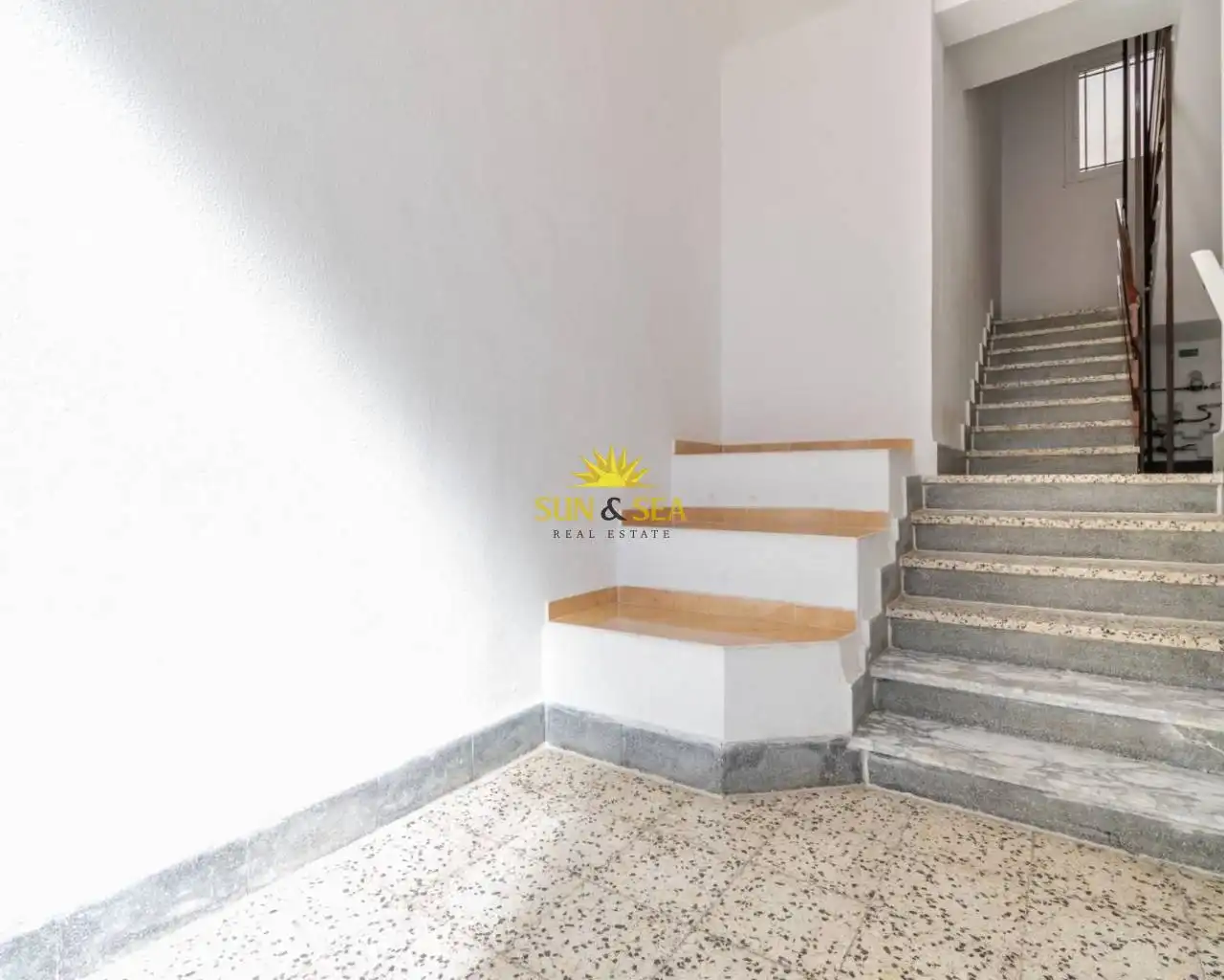 Apartamento en venta en Alumbres - Escombreras