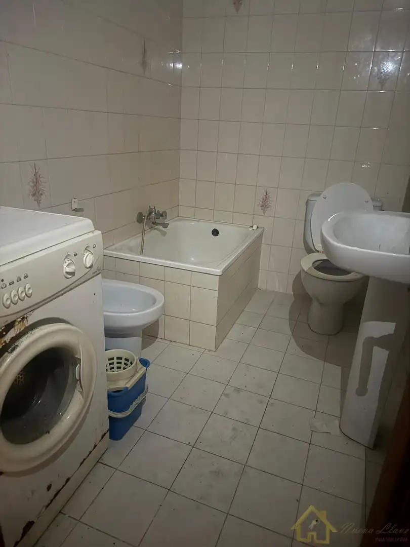 Badezimmer von Wohnung zum Verkauf in Lugo mit Heizung