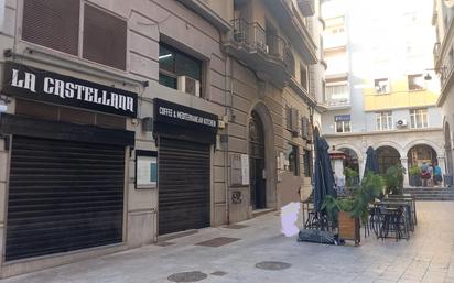 Außenansicht von Büro miete in  Granada Capital