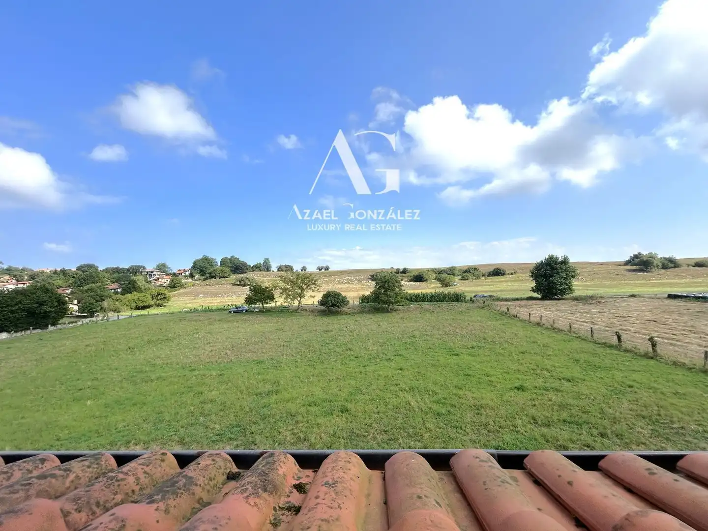 Casa adosada en venta en Val de San Vicente  con Calefacción, Terraza y Amueblado