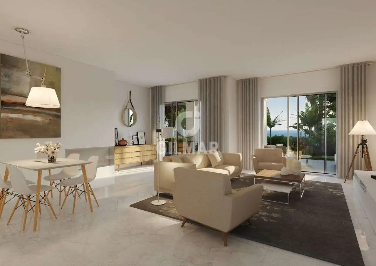 Habitación de Apartamento en venta en Estepona con Calefacción, Trastero y Piscina