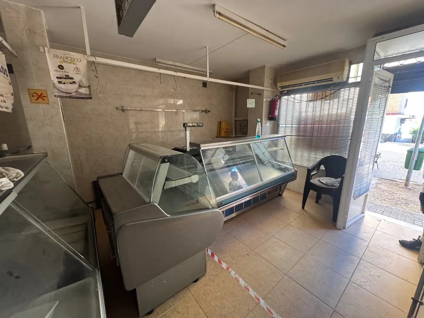 Local comercial en venda a Avenida Augusto Vázquez 22, imagen 2