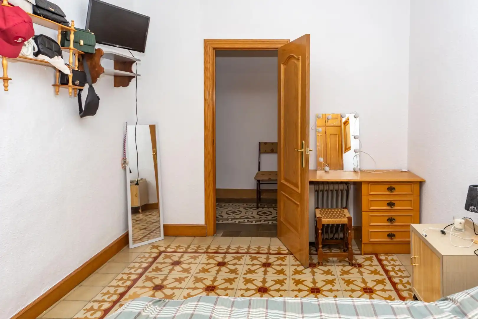 Habitación de Edificio en venta en Guadix