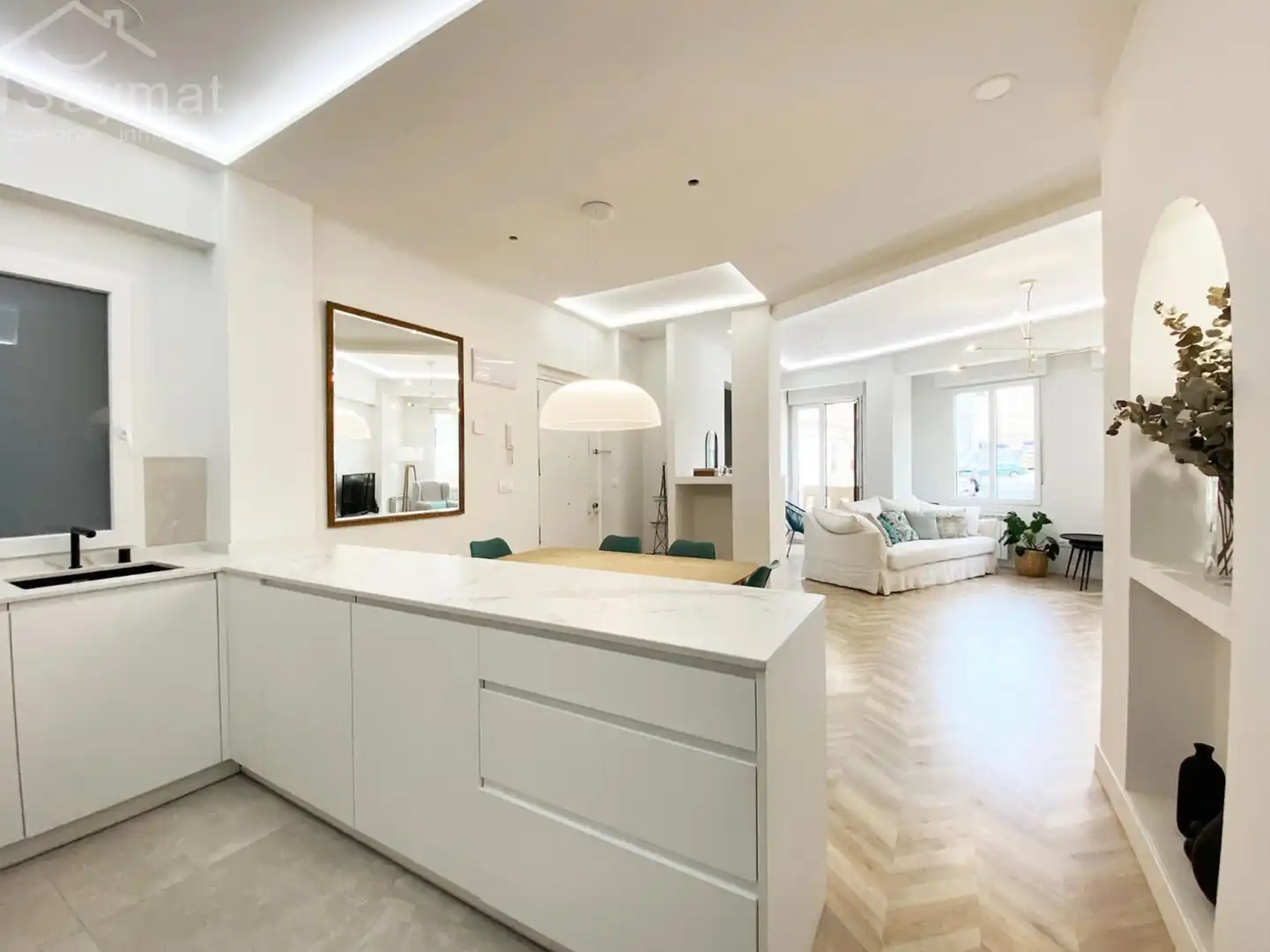 Flat for sale in Puerto Chico