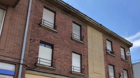 Foto 2 de Edifici en venda a Avenida Antibioticos-a, 102, Armunia, León