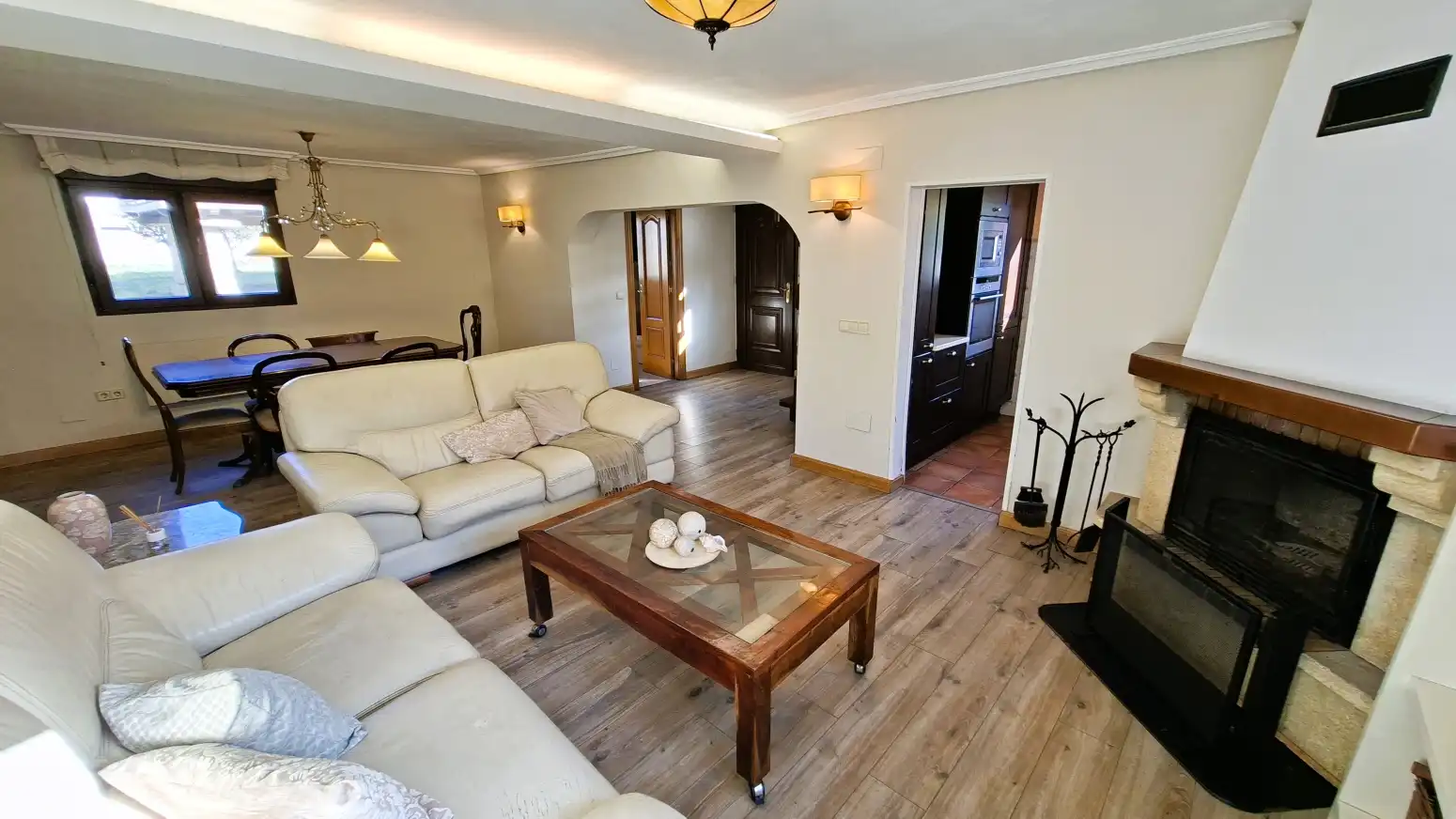 Sala de estar de Casa o chalet de alquiler en Gijón  con Calefacción, Jardín privado y Parquet