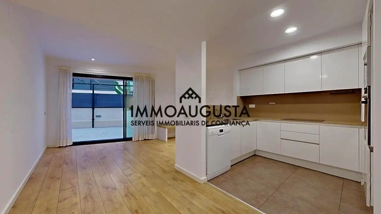 Vista exterior de Dúplex de lloguer en Barcelona amb Aire condicionat, Calefacció i Parquet