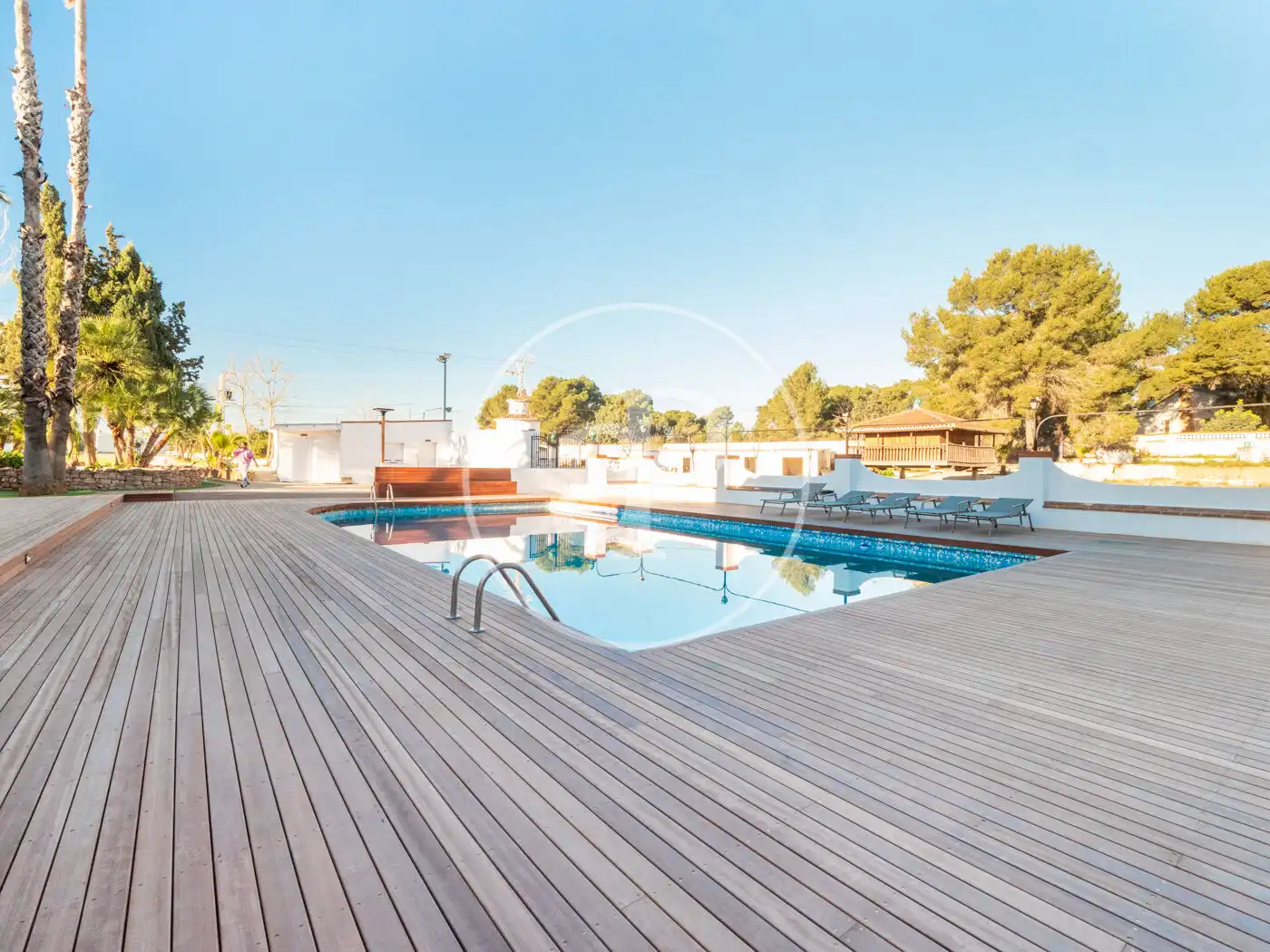 Piscina de Casa o xalet en venda en Manises amb Aire condicionat, Calefacció i Jardí privat