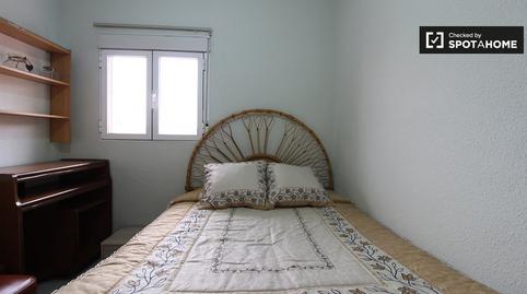 Photo 3 of Flat to share in San Fermín, Madrid