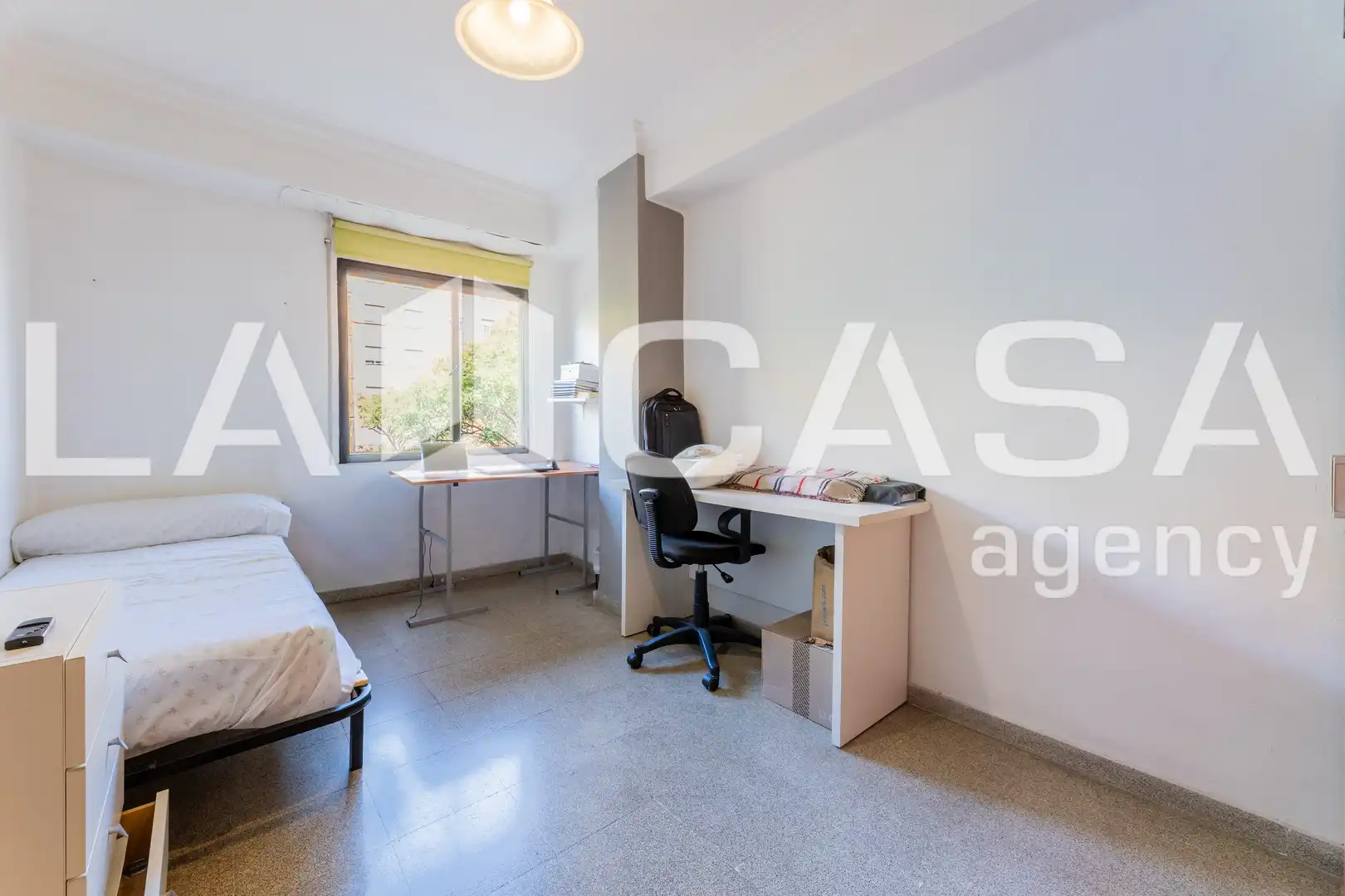 Habitación de Piso en venta en Valencia con Balcón