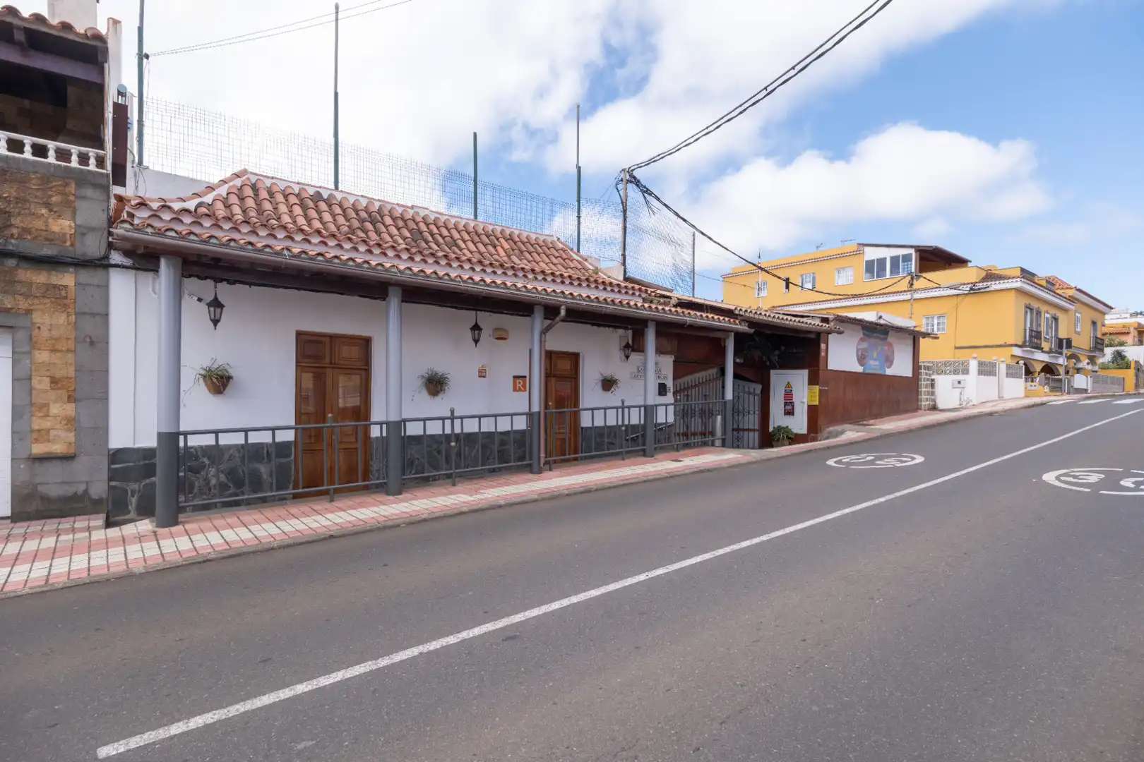 Local commercial en cession à Avenida la Cruz 36