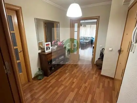 Flat with lift for sale in Casco Antiguo, imagen 3