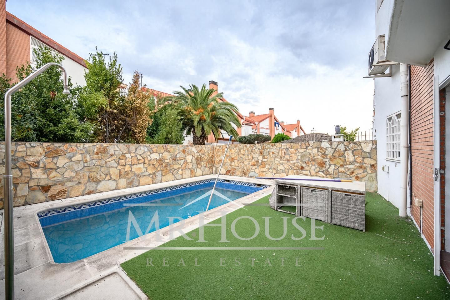 Casa adosada en venda a Goya