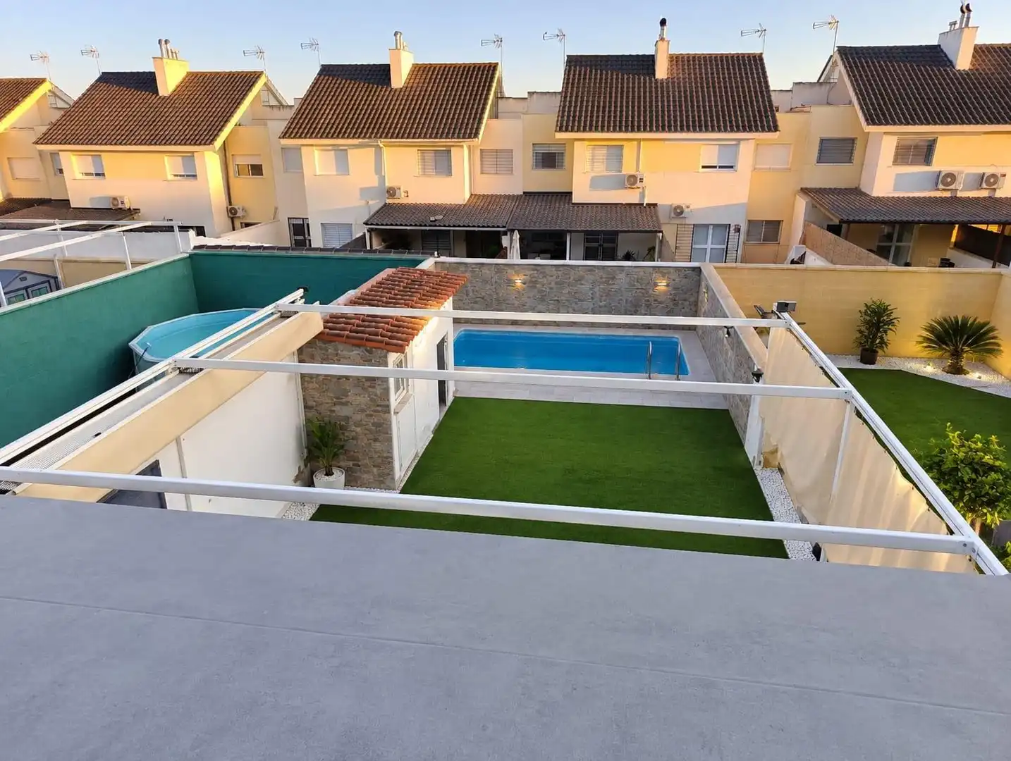Terraced house with pool for sale in Huévar del Aljarafe, imagen 2