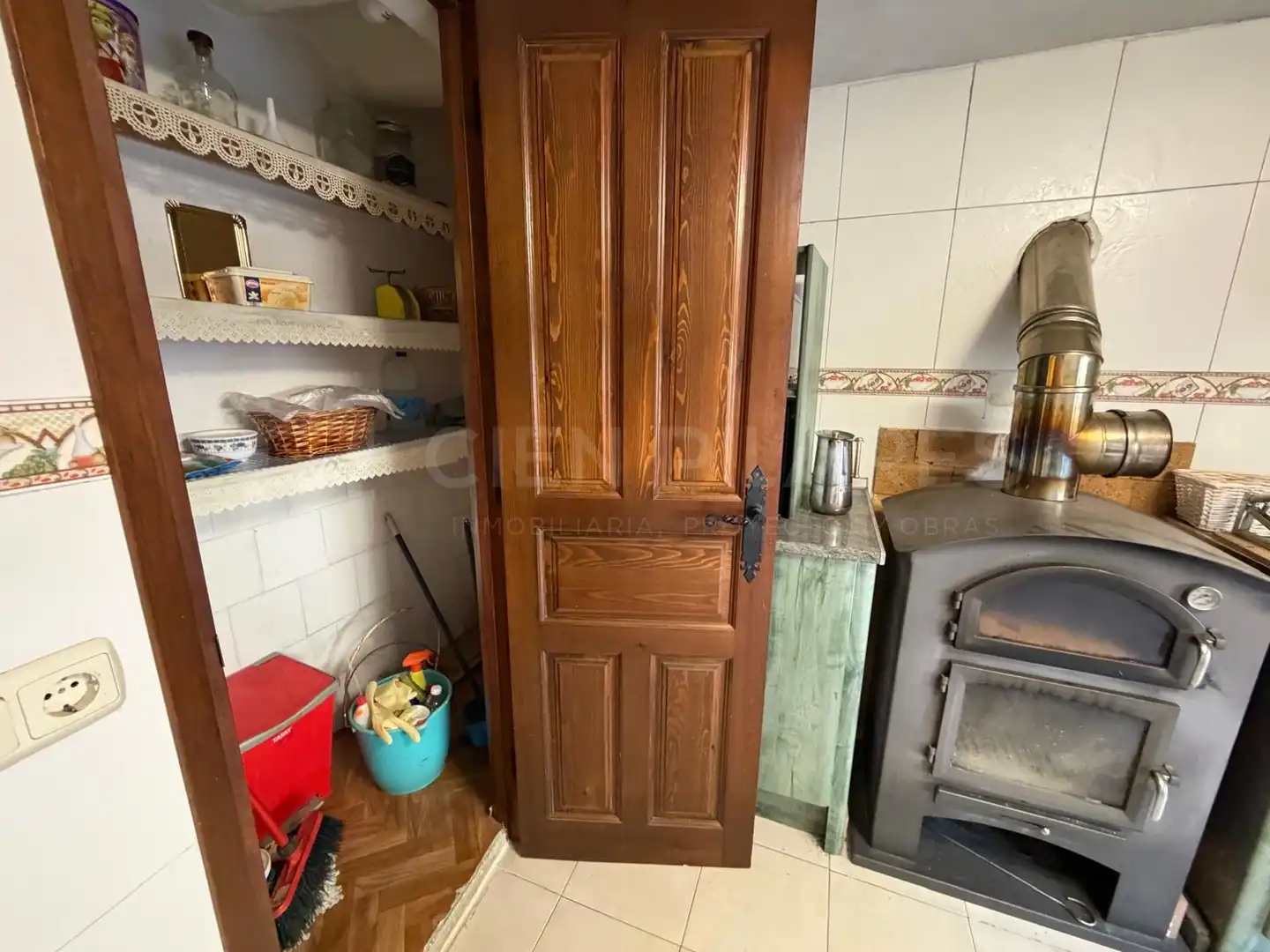 Kitchen of Detached homes for sale in Arnedillo