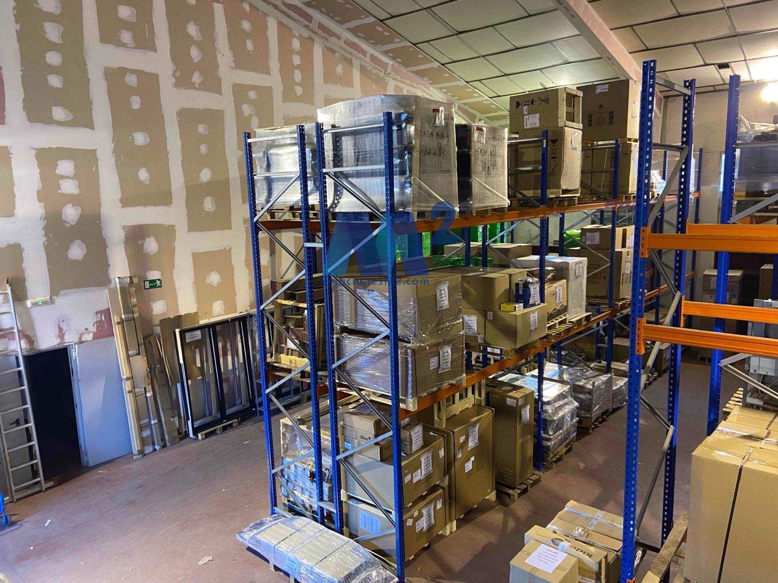 Nau industrial en venda en Alcobendas