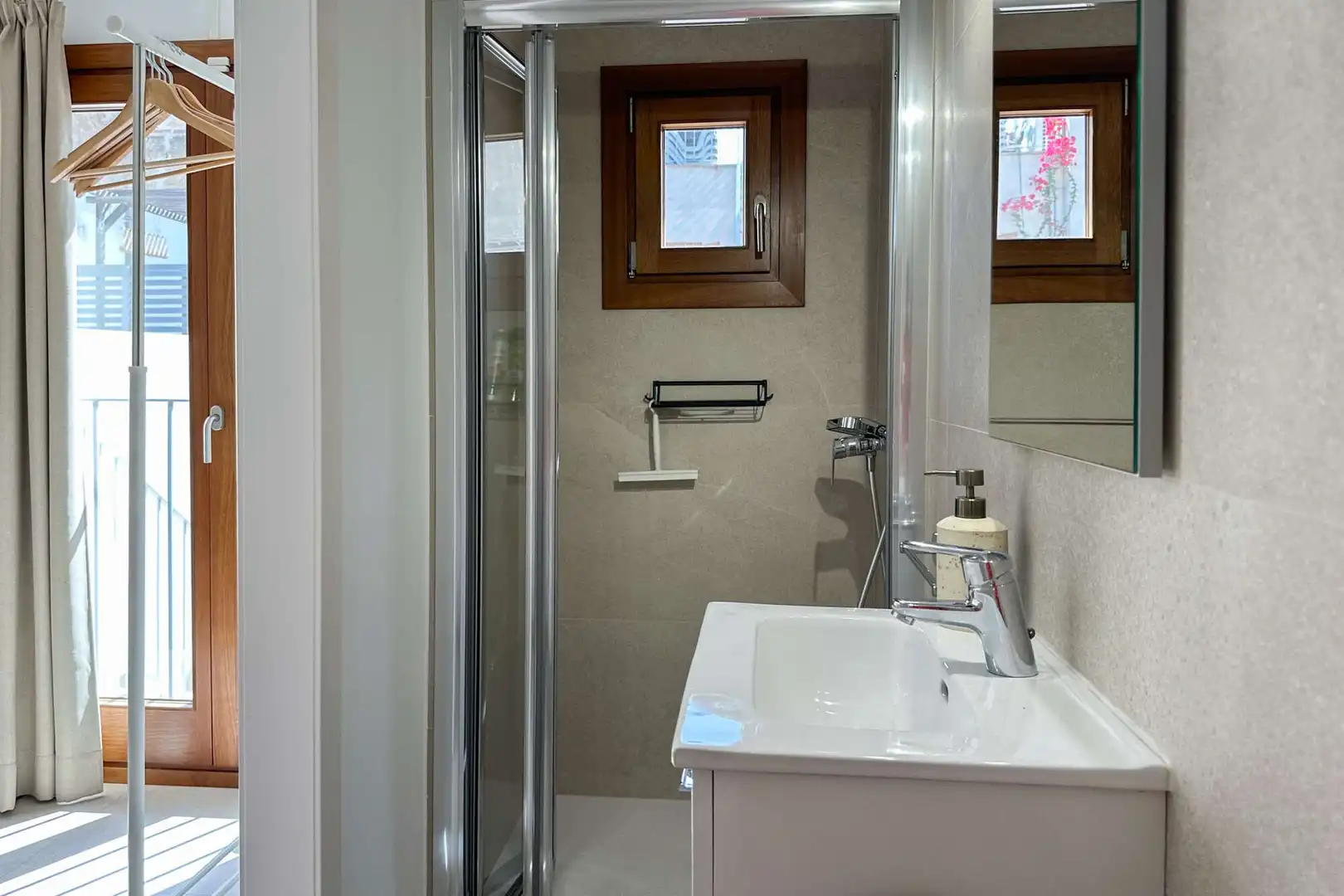 Bathroom of Houses for rent in Capdepera  with Air Conditioner, Terrace and Furnished