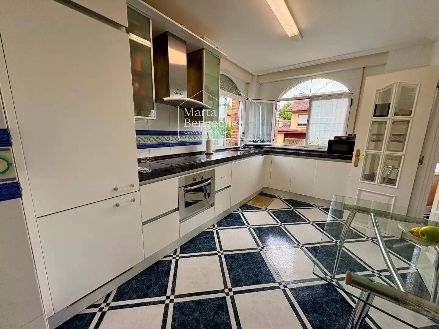 Kitchen of Houses for sale in Zigoitia  with Heating, Private garden and Swimming Pool