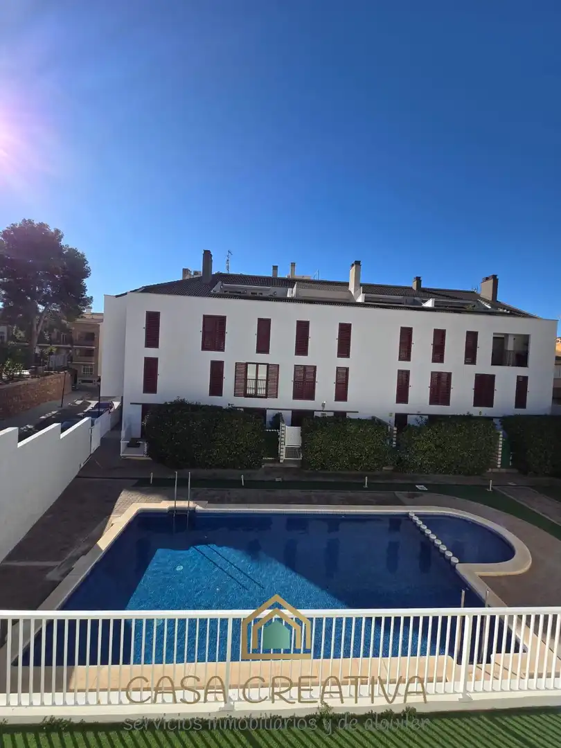 Vista exterior de Pis en venda en Náquera amb Aire condicionat, Calefacció i Jardí privat