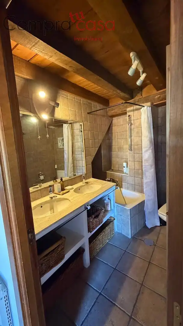 Bathroom of Flat for rent in Segovia  with Heating, Storage room and Balcony
