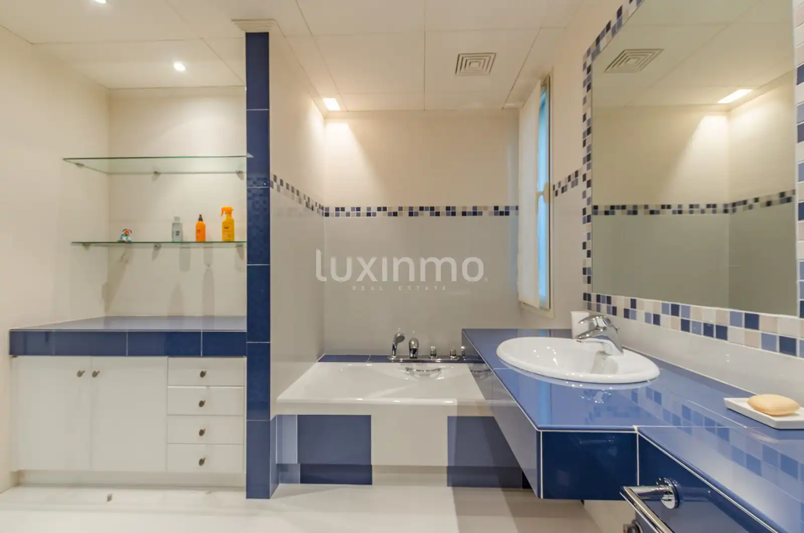Baño de Casa o chalet en venta en Altea con Aire acondicionado, Calefacción y Jardín privado