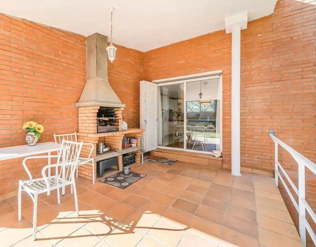 Casa con jardín en venta en Begues, imagen 5