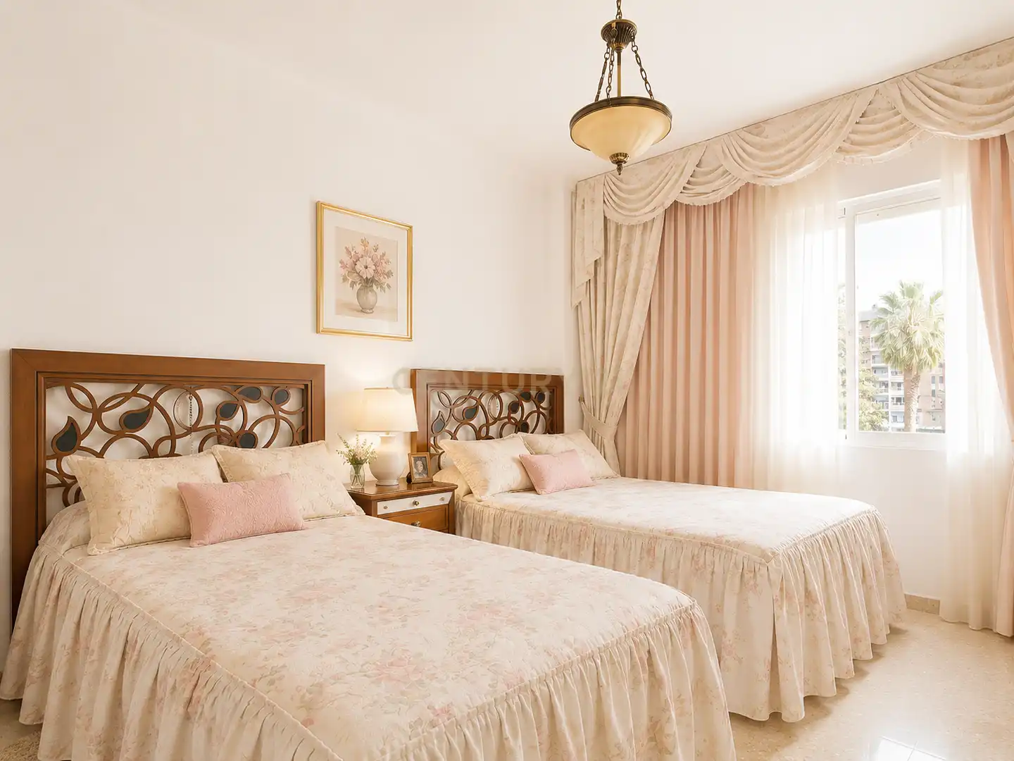Dormitori de Apartament en venda en Málaga amb Jardí privat, Traster i Microones