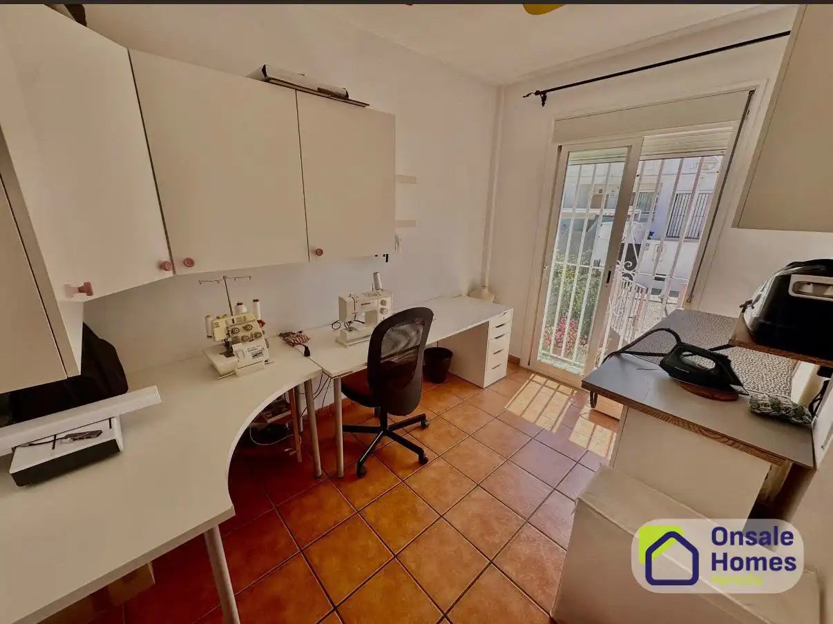 Detached homes for sale in Fuengirola  with Air Conditioner, Terrace and Balcony