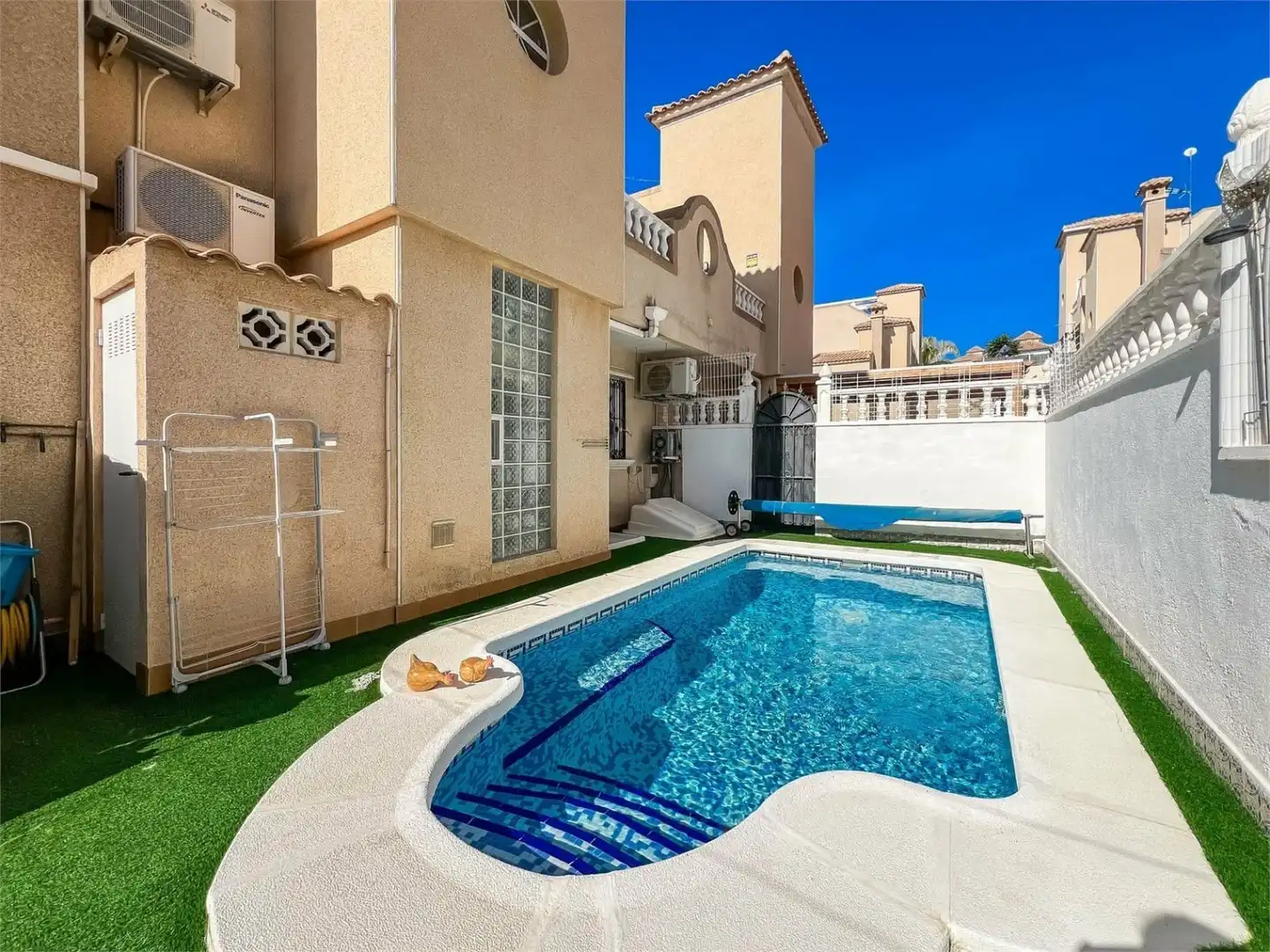 Piscina de Casa o chalet en venta en Orihuela con Aire acondicionado, Jardín privado y Terraza