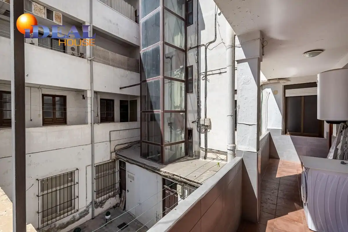 Flat with terrace for sale in Calle SAN ANTON 33, imagen 24