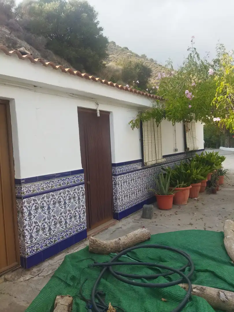 Vista exterior de Finca rústica en venda en Almuñécar amb Jardí privat, Terrassa i Piscina
