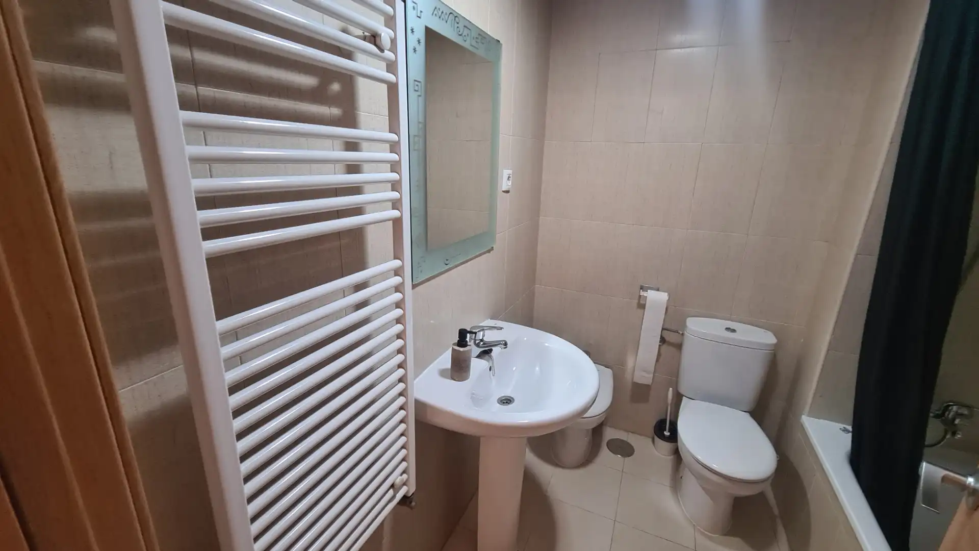 Baño de Casa adosada de alquiler en Ensanche