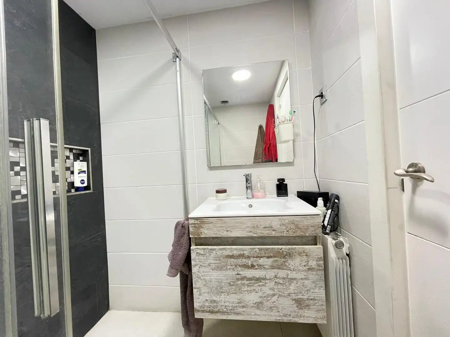 Badezimmer von Wohnung zum Verkauf in Badalona mit Klimaanlage, Heizung und Terrasse