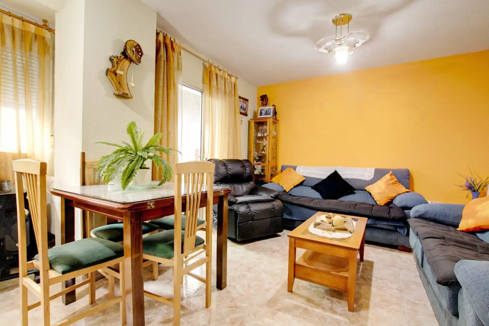 Sala de estar de Piso en venta en Alcorcón con Calefacción, Terraza y Trastero